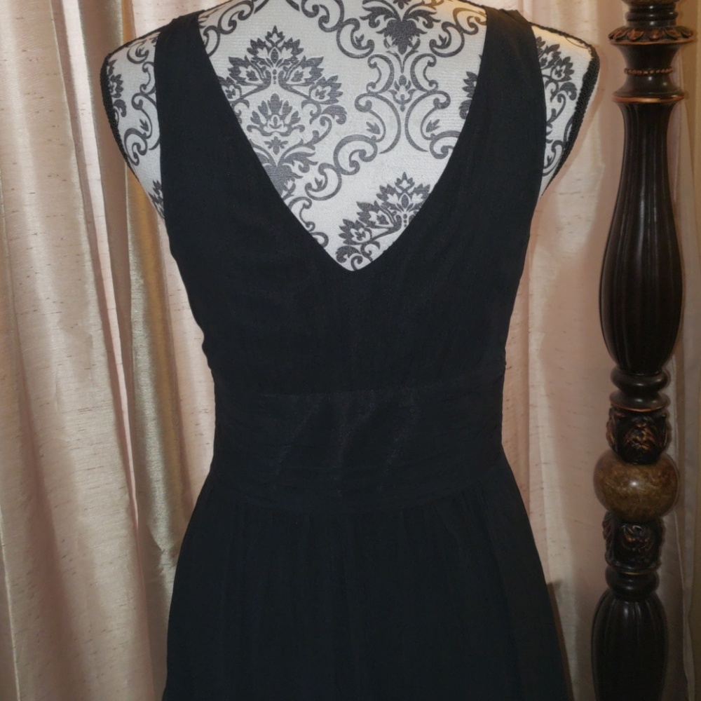 Dress - Picture 3 of 4